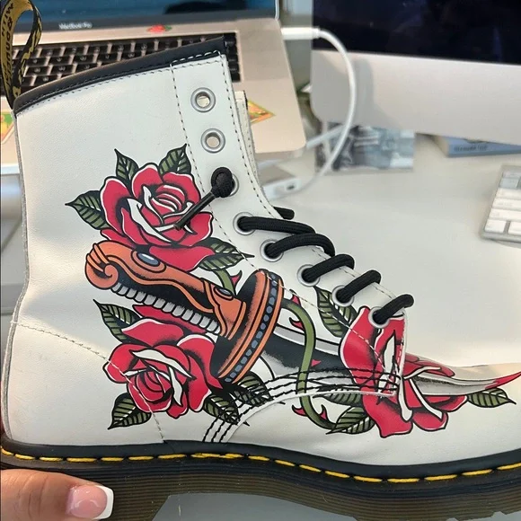 Dr. Martens Grez 1460 tattoo collab White Boots with Black Laces wom 9 men 8 - Picture 5 of 7